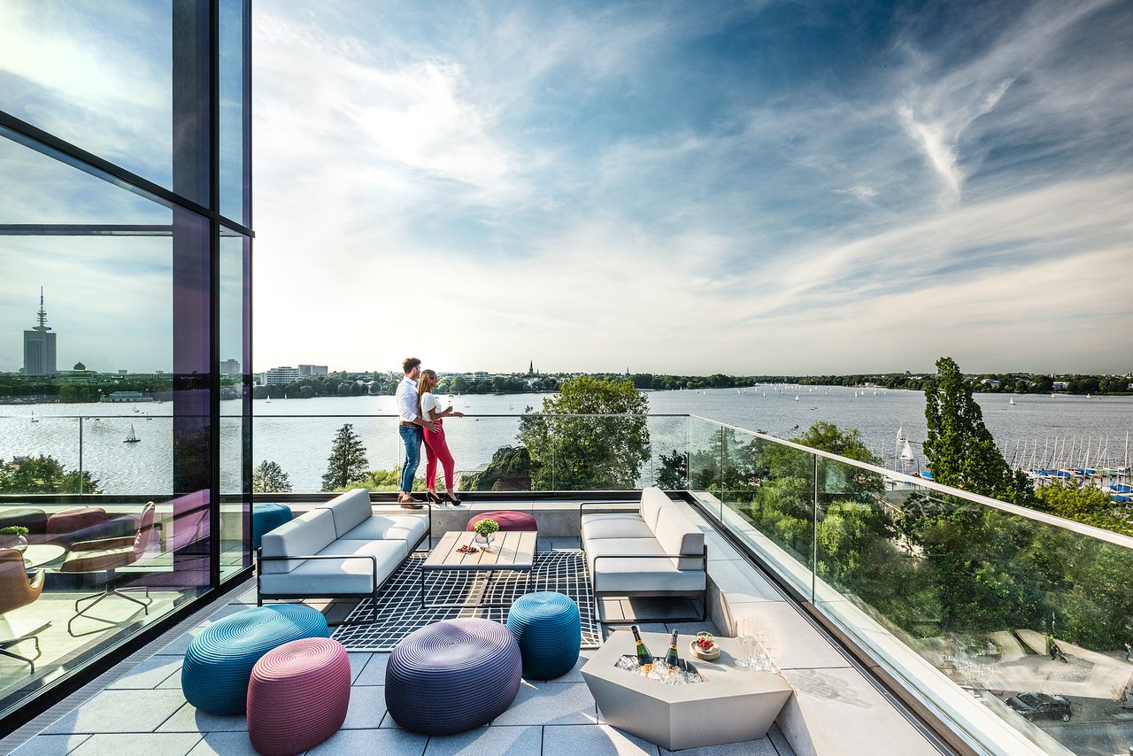 HERITAGE Rooftop Bar